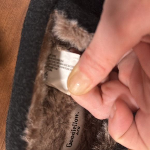 Men’s Goodfellow & Company Slippers - Size 7/8 - Picture 4 of 4